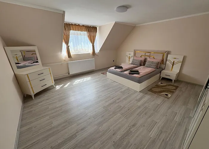 Ramiro Apartment *